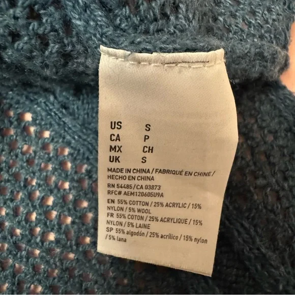 2/20 American Eagle Ombré Cable Knit Sweater - Women’s Small - Picture 7 of 7